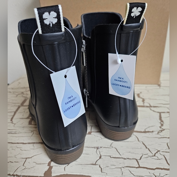 NEW Lucky Brand 9 Rubber Boots Black - Picture 4 of 6